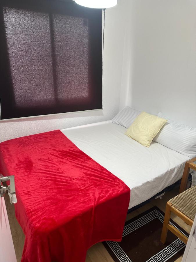 El Gengo Hostel - Madrid — Photos 1
